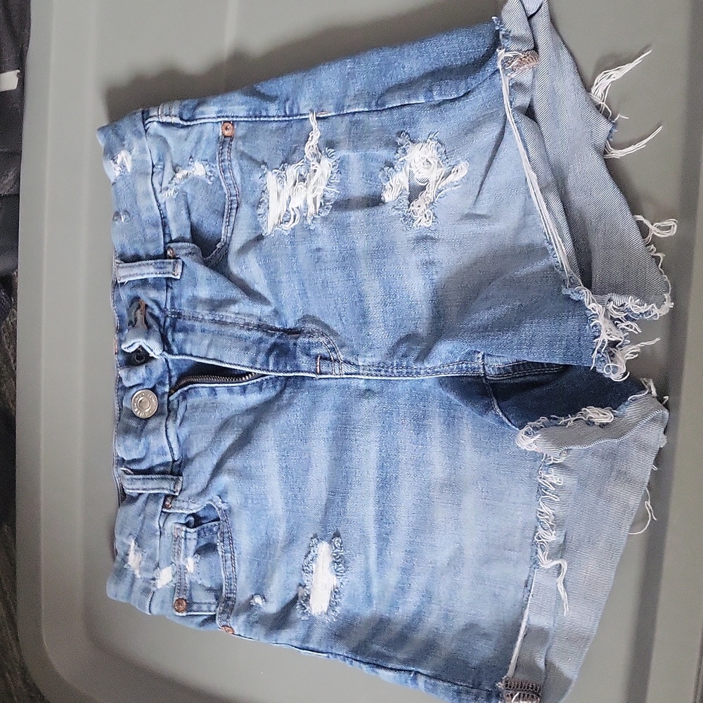 American Eagle denim high rise shortie, size 2